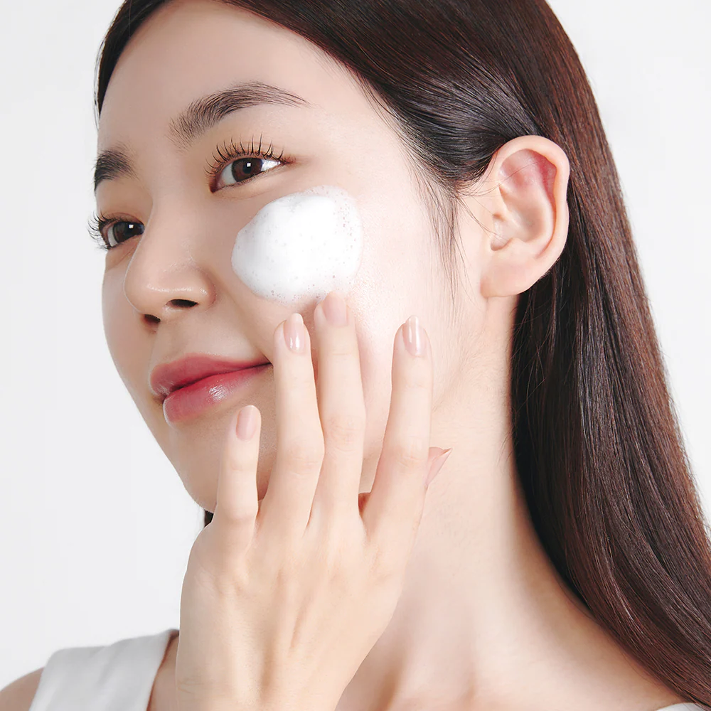 Etude House Soon Jung 5.5 Foam Cleanser 150ml - Image 2