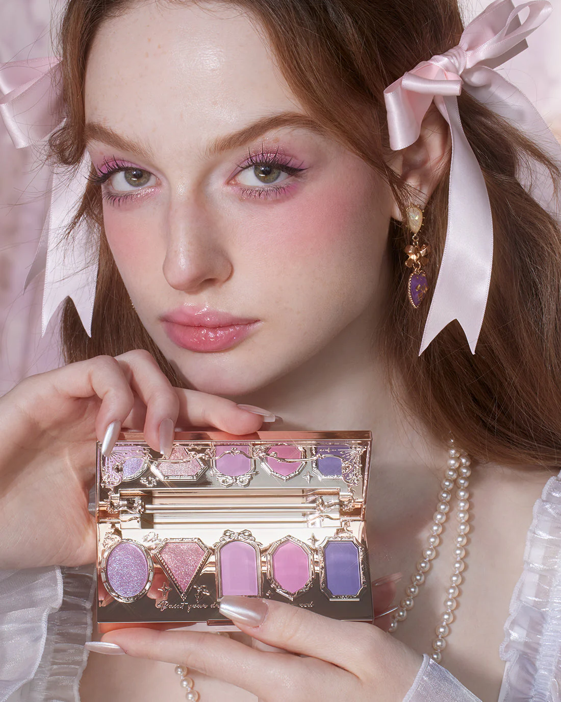 Flower Knows Strawberry Rococo Series Five-Color Eyeshadow Palette - Image 3
